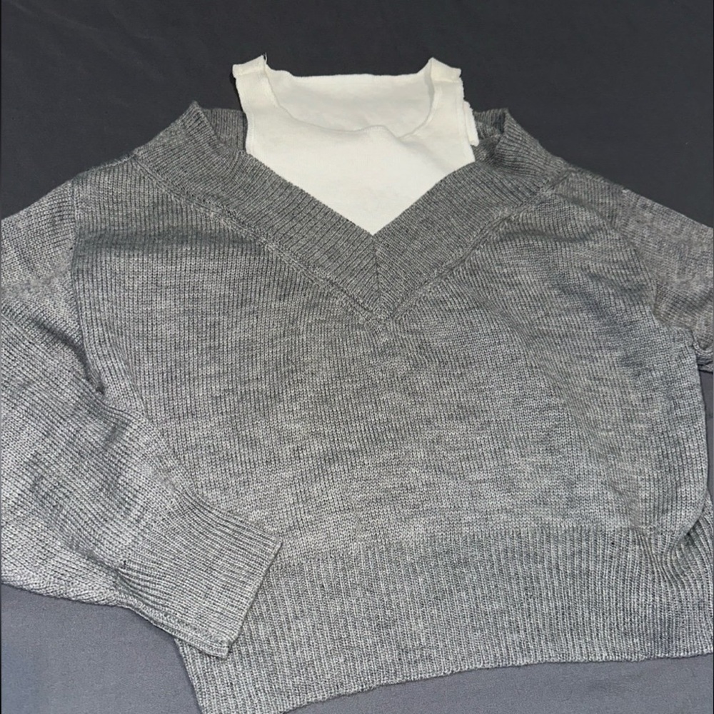 NWOT Forever 21 Gray Tank Top Sweater Size Medium